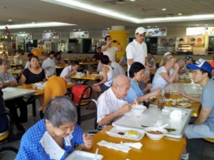 Photo of patrons at a Dignity Kitchen outlet